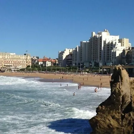 Appartamento Gardague 1 : Studio Moderne Et Coquet Au Coeur De A 5min A Pied Des Plages Biarritz